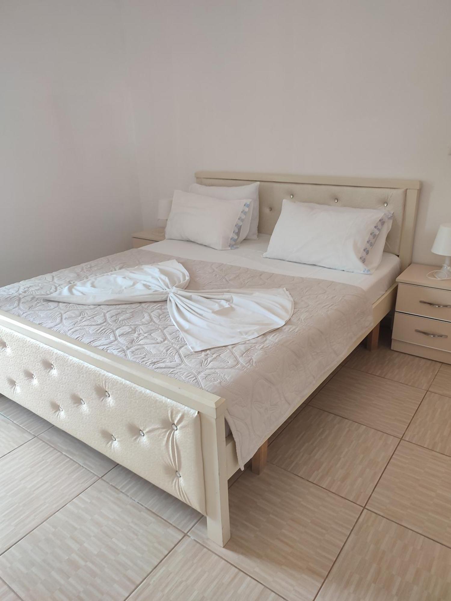 דרמי Penelope'S Rooms מראה חיצוני תמונה